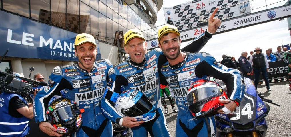 Equipage Dunlop Yamaha au 24H du mans moto