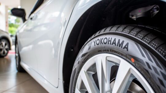 Un pneu Yokohama, une marque japonaise