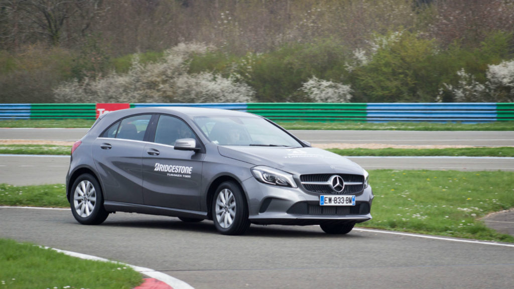 Mercedes classe A chaussée de pneus Turanza T005