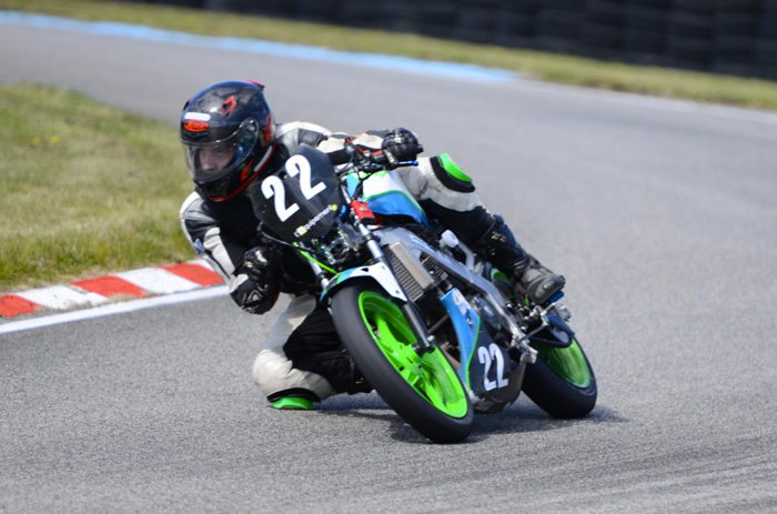 Pneu Bridgestone Racing V02